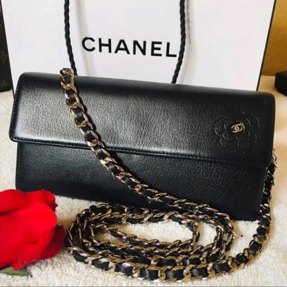 CHANEL Handbags - Chanel CC wallet chain bag 💕